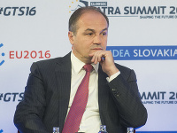 Na snímke kosovský minister zahraničných vecí Enver Hoxhaj Na snímke kosovský minister zahraničných vecí Enver Hoxhaj