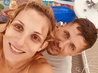 Zuzana Kanócz vyzerá, akoby pred mesiacom ani nerodila. Zuzana Kanócz vyzerá, akoby pred mesiacom ani nerodila.