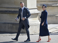 David a Victoria Beckhamovci sú dobrými priateľmi s princom Harrym. Nechýbali ani na jeho svadbe. 