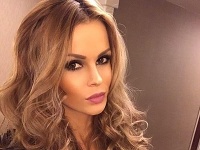Krásna misska Kollárová ukázala svoje sexi telo. Krásna misska Kollárová ukázala svoje sexi telo.