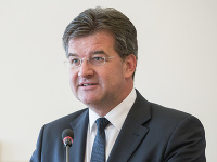 Minister zahraničných vecí SR Miroslav Lajčák. Minister zahraničných vecí SR Miroslav Lajčák.