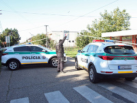 Protizločinecká jednotka NAKA zadržala vo štvrtok ráno 27. septembra 2018 osoby podozrivé z násilnej trestnej činnosti. Akcia súvisí s vraždou novinára Jána Kuciaka a jeho snúbenice Martiny Kušnírovej.