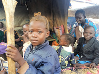 Deti v Južnom Sudáne v utečeneckom tábore počas konfliktu