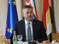 Premiér Pellegrini sa jasne vyjadril v súvislosti s mafiou na Slovensku. Premiér Pellegrini sa jasne vyjadril v súvislosti s mafiou na Slovensku.