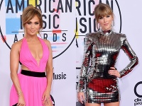 Jennifer Lopez a Taylor Swift vyzerali na červenom koberci skvele. 