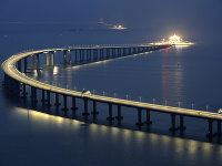 Čínsky prezident otvoril rekordne dlhý most.