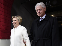 Bill Clinton s manželkou Bill Clinton s manželkou