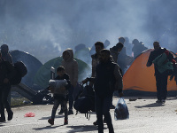 Na bosniansko-chorvátskej hranici došlo k zrážkam medzi migrantmi a políciou
