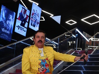 Divákom spríjemnil čakanie na film "Freddie Mercury" alias Peter Paul Pačut