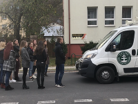 Kotlebovci vyzývali ľudí v Tisovci, aby bojovali proti Rómom. Kotlebovci vyzývali ľudí v Tisovci, aby bojovali proti Rómom.