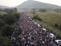 Obrovská karavána migrantov prichádza do USA z Južnej Ameriky. Obrovská karavána migrantov prichádza do USA z Južnej Ameriky.