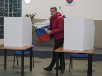 Andrej Danko odvolil v komunálnych voľbách Andrej Danko odvolil v komunálnych voľbách