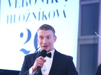 Moderovania módnej šou sa chopil Juraj Bača.