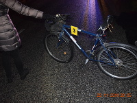 Tragická dopravná nehode v okrese Nové Zámky, o život prišiel cyklista. Tragická dopravná nehode v okrese Nové Zámky, o život prišiel cyklista.