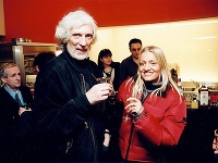 Petr Hapka s Darou Rolins na fotografii z roku 2000. 
