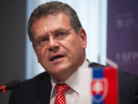 Podpredseda Európskej komisie (EK) pre Energetickú úniu Maroš Šefčovič. Podpredseda Európskej komisie (EK) pre Energetickú úniu Maroš Šefčovič.