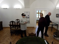 Štefan Harabin si pozerá múzeum v Spišskej Novej Vsi 29. novembra
