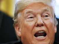 Americký prezident chce získať ďalšie peniaze od Kongresu na stavbu múru na hraniciach s Mexikom. Americký prezident chce získať ďalšie peniaze od Kongresu na stavbu múru na hraniciach s Mexikom.