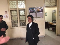 Na snímke pakistanský právnik Shoaib Nazai.