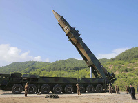 KĽDR sa nechce vzdať jadrových zbraní, ak tak neurobí aj USA. 