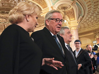 Jean-Claude Juncker s rumunskou premiérkou Vioricou Dancilaovou
