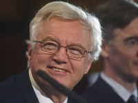 Bývalý britský minister pre brexit David Davis. Bývalý britský minister pre brexit David Davis.