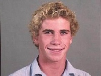 Liam Hemsworth v mladosti nebol fešákom. 