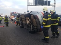 Pohľad na haváriu na D1. Pohľad na haváriu na D1.