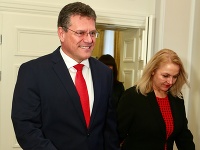 Brífing Maroša Šefčoviča Brífing Maroša Šefčoviča