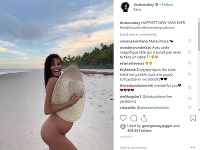 Tina Kunakey sa na instagrame pochválila aj momentkou, na ktorej pózuje nahá. 