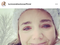 Fanúšikovia si na videu Lucie Vondráčkovej všimli jej smutné oči.