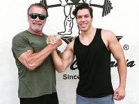 Arnold Schwarzenegger so synom Josephom