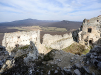 Zrúcanina hradu Gýmeš v oblasti Tribeč Zrúcanina hradu Gýmeš v oblasti Tribeč