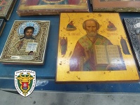 Michalovskí colníci odhalili nezákonný dovoz ikon z Ukrajiny.