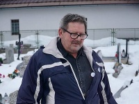 Kuciakovci chodia na hrob svojho syna každý deň. Kuciakovci chodia na hrob svojho syna každý deň.