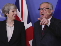 Theresa Mayová a Jean-Claude Juncker Theresa Mayová a Jean-Claude Juncker