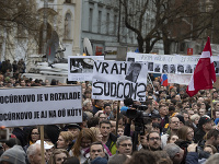 Slovensko opäť kleslo v rebríčku slobody novinárov RSF