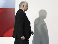 Vodca poľskej vládnucej strany Právo a spravodlivosť (PiS) Jaroslaw Kaczyňski. Vodca poľskej vládnucej strany Právo a spravodlivosť (PiS) Jaroslaw Kaczyňski.
