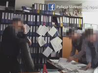 NAKA stíha pre korupciu pracovníka SPP. NAKA stíha pre korupciu pracovníka SPP.