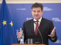 Minister zahraničných vecí Miroslav Lajčák. Minister zahraničných vecí Miroslav Lajčák.