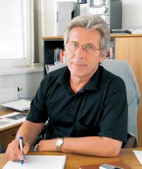 Spolumajiteľ firmy Maya Vojtech Hron.