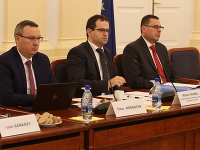 Ústavnoprávny výbor dnes vypočúva zvyšných 14 kandidátov na sudcov Ústavného súdu Ústavnoprávny výbor dnes vypočúva zvyšných 14 kandidátov na sudcov Ústavného súdu