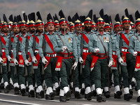 Pakistan oslávil štátny sviatok vojenskou prehliadkou