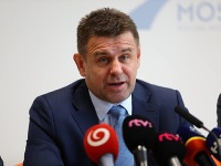 László Sólymos László Sólymos