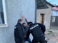 Opitý mladík sa vyhrážal policajtom Opitý mladík sa vyhrážal policajtom