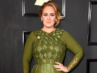 Speváčka Adele. 