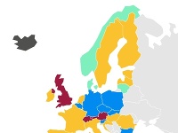 Mapa znázorňujúca reálne odpracované hodiny a počet pracovných hodín, ktorý vyžaduje v danej krajine zákon. Šedá farba predstavuje maximum, nasleduje bordová potom modrá, orandžová a nakoniec zelená.
