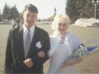 Dobodal ju a štyroch ďalších členov rodiny. Dobodal ju a štyroch ďalších členov rodiny.
