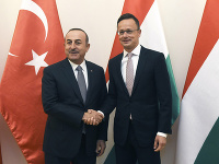 Mevlüt Čavušoglu a Péter Szijjártó Mevlüt Čavušoglu a Péter Szijjártó