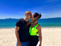 Daniela a Stanislav berú svoj vzťah vážne. Daniela a Stanislav berú svoj vzťah vážne.